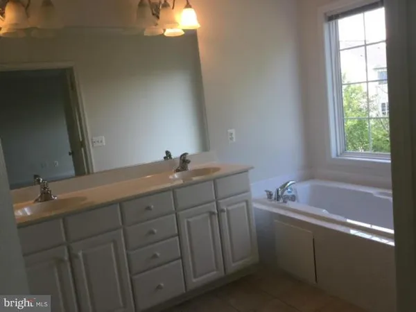 $3,600 | 13416 Midnight Blue Place, Centreville, VA 20120