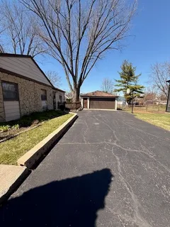 $369,999 | 1018 West Plainfield Road, Countryside, IL 60525
