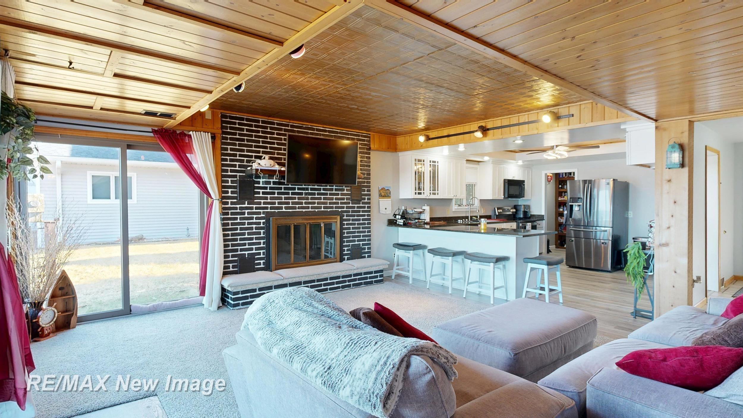 389 Ricoma Beach Road Bay City, MI 48706 - Photo 10 of 61