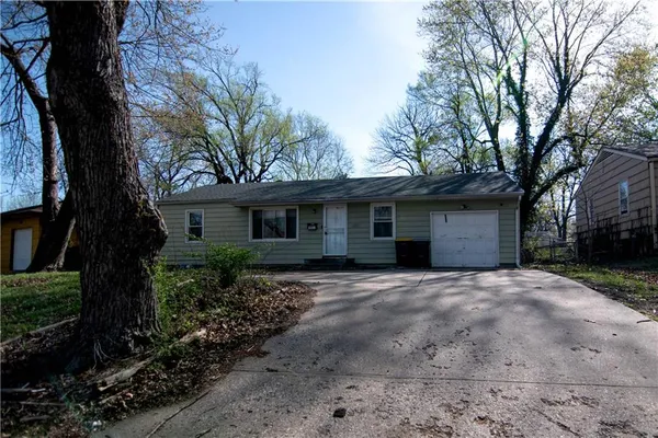 $130,000 | 9903 Wheeling Avenue, Kansas City, MO 64134