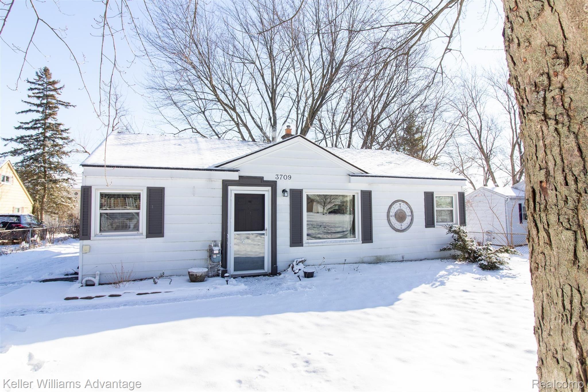 3709 Cone Avenue Rochester, MI 48309 - Photo 23 of 27 _MG_9463.jpg