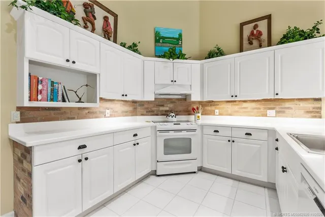 $850,000 | 1505 Northwest Buttonbush Circle, Palm City, FL 34990