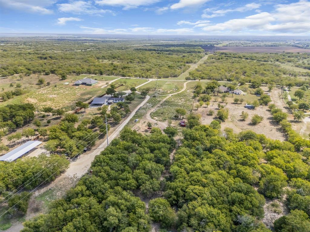 7281 Mesquite Ridge Sanger, TX 76266 - Photo 7 of 13 a view of a city
