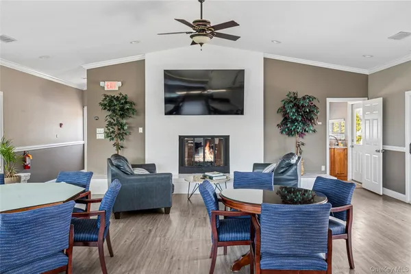 $699,999 | 157 Hidden Ponds Circle, Smithtown, NY 11787