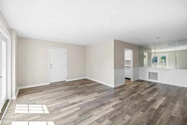 $260,000 | 2100 West Beach Drive, Unit P202, Panama City, FL 32401