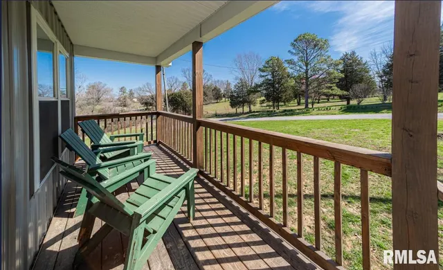 $225,000 | 490 Beech Hollow Road, Harrisburg, IL 62946