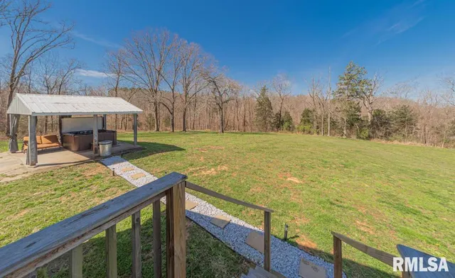 $225,000 | 490 Beech Hollow Road, Harrisburg, IL 62946