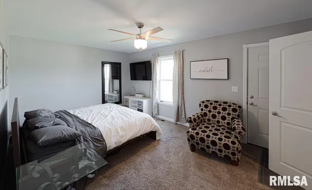 $225,000 | 490 Beech Hollow Road, Harrisburg, IL 62946