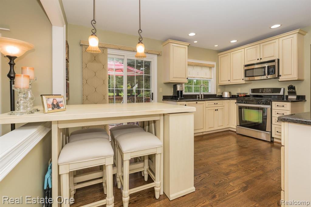 190 Parsons Lane Rochester Hills, MI 48307 - Photo 13 of 22