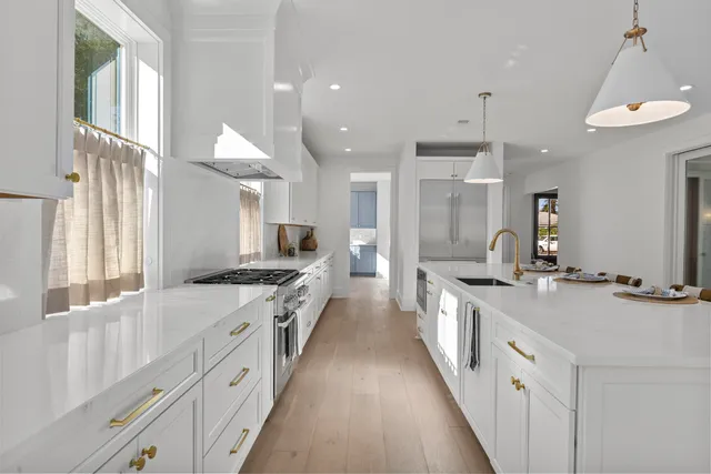 $3,674,850 | 931 Kincade Drive, Mount Pleasant, SC 29464