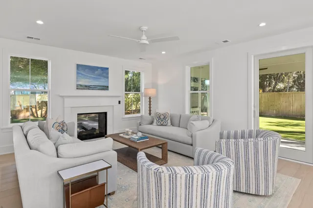 $3,674,850 | 931 Kincade Drive, Mount Pleasant, SC 29464