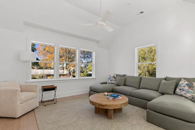 $3,674,850 | 931 Kincade Drive, Mount Pleasant, SC 29464