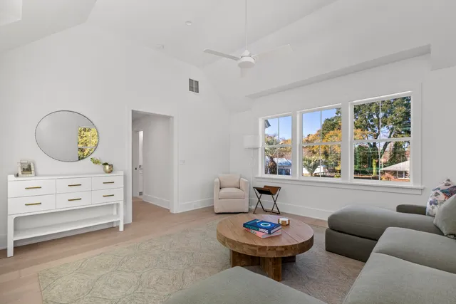 $3,674,850 | 931 Kincade Drive, Mount Pleasant, SC 29464