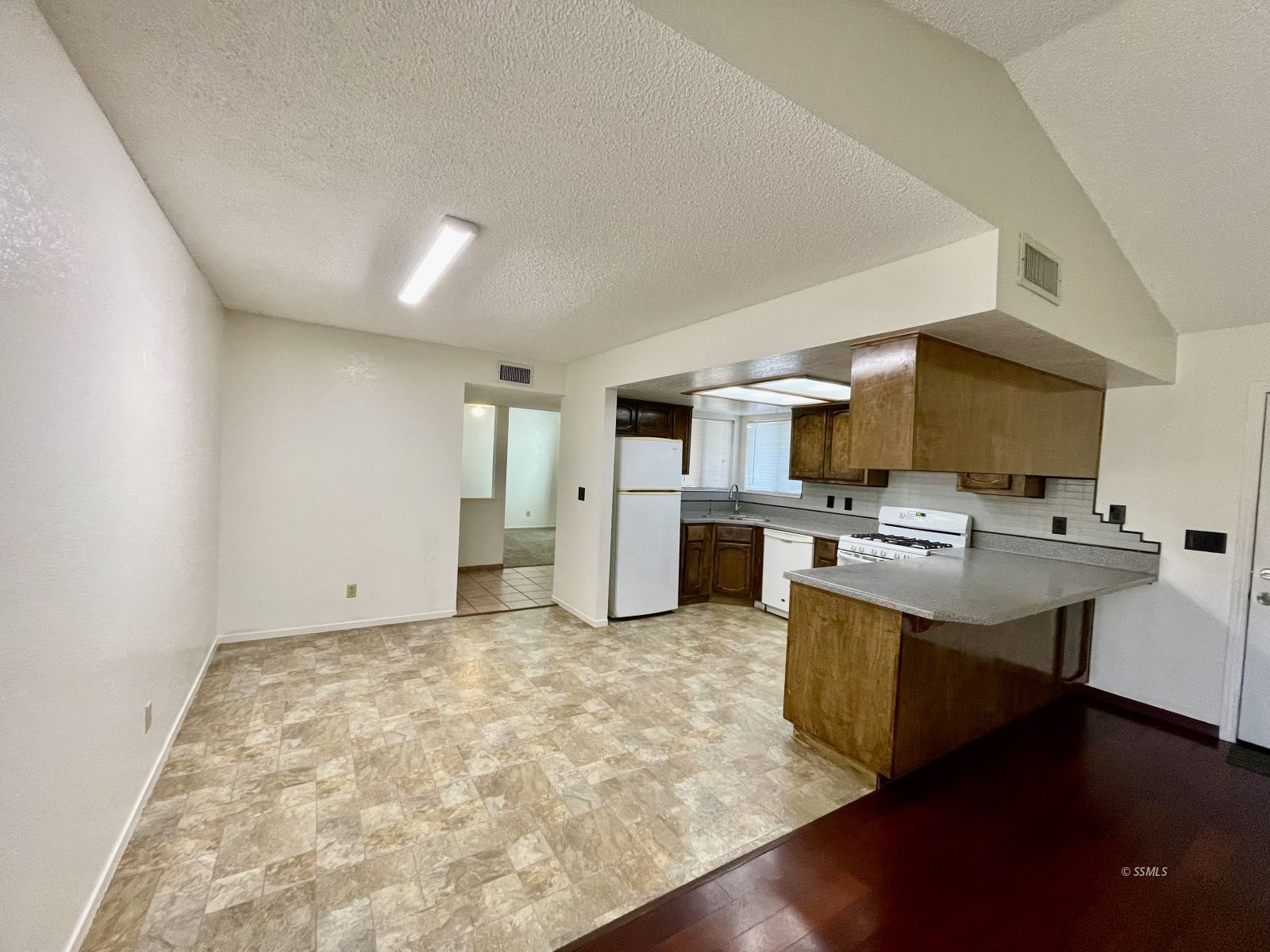 133 South Sunland Street Ridgecrest, CA 93555 - Photo 24 of 30 Gallery Image 24