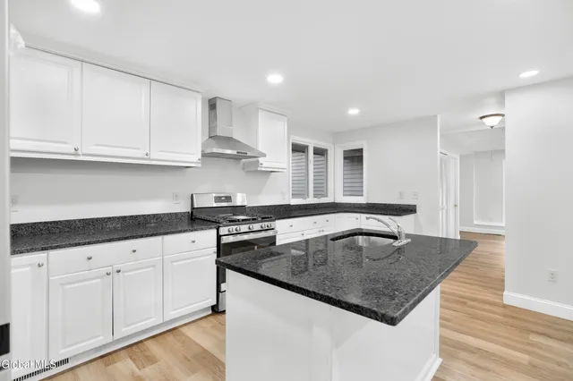 $399,000 | 1 Alva Drive, Colonie, NY 12110