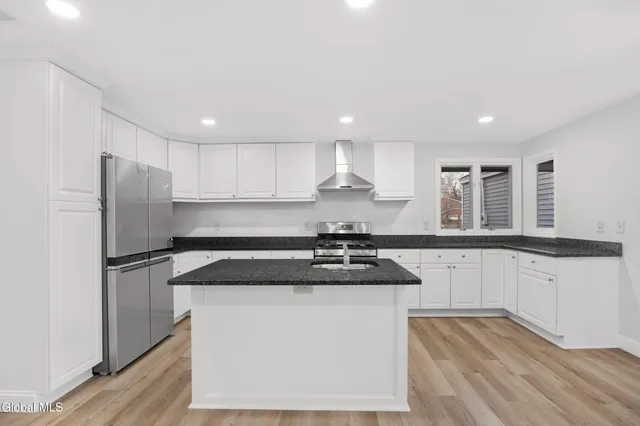 $399,000 | 1 Alva Drive, Colonie, NY 12110