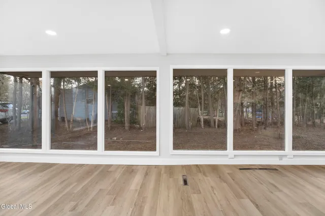 $399,000 | 1 Alva Drive, Colonie, NY 12110