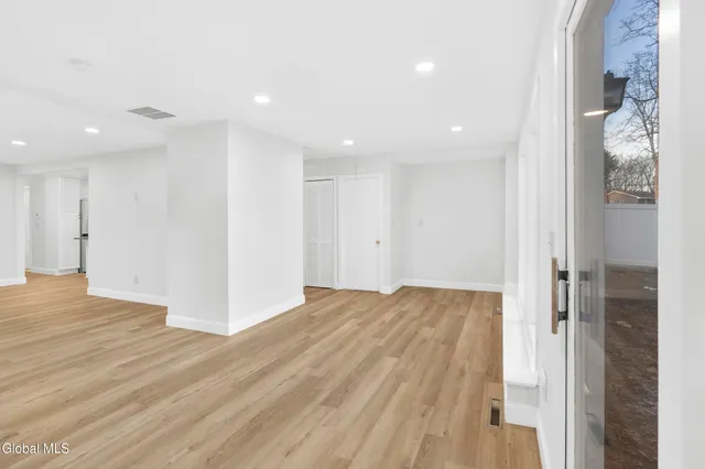 $399,000 | 1 Alva Drive, Colonie, NY 12110