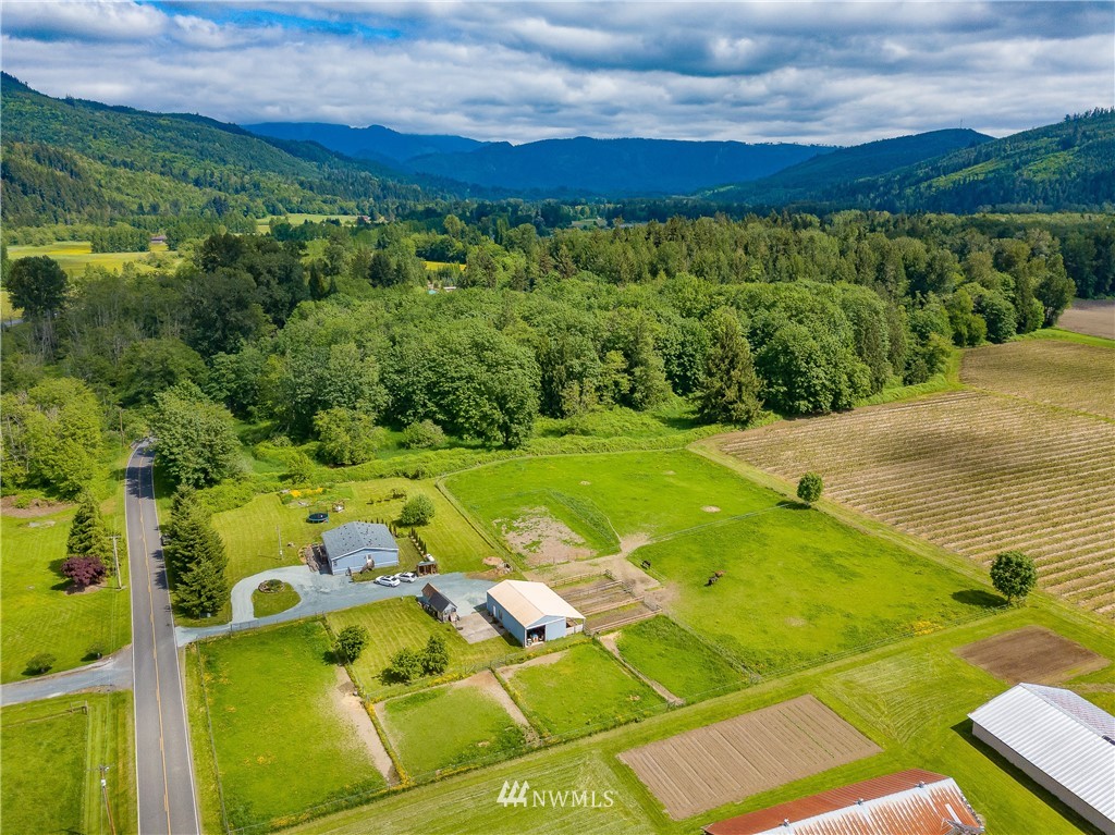 4165 Deming Road Everson, WA 98247 - Photo 30 of 31 a view of a city