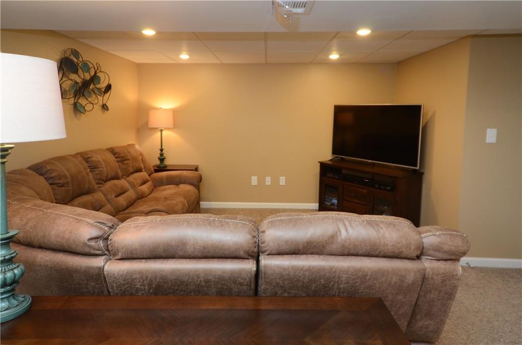 180 William Circle McKees Rocks, PA 15136 - Photo 19 of 25 Gallery Image 19