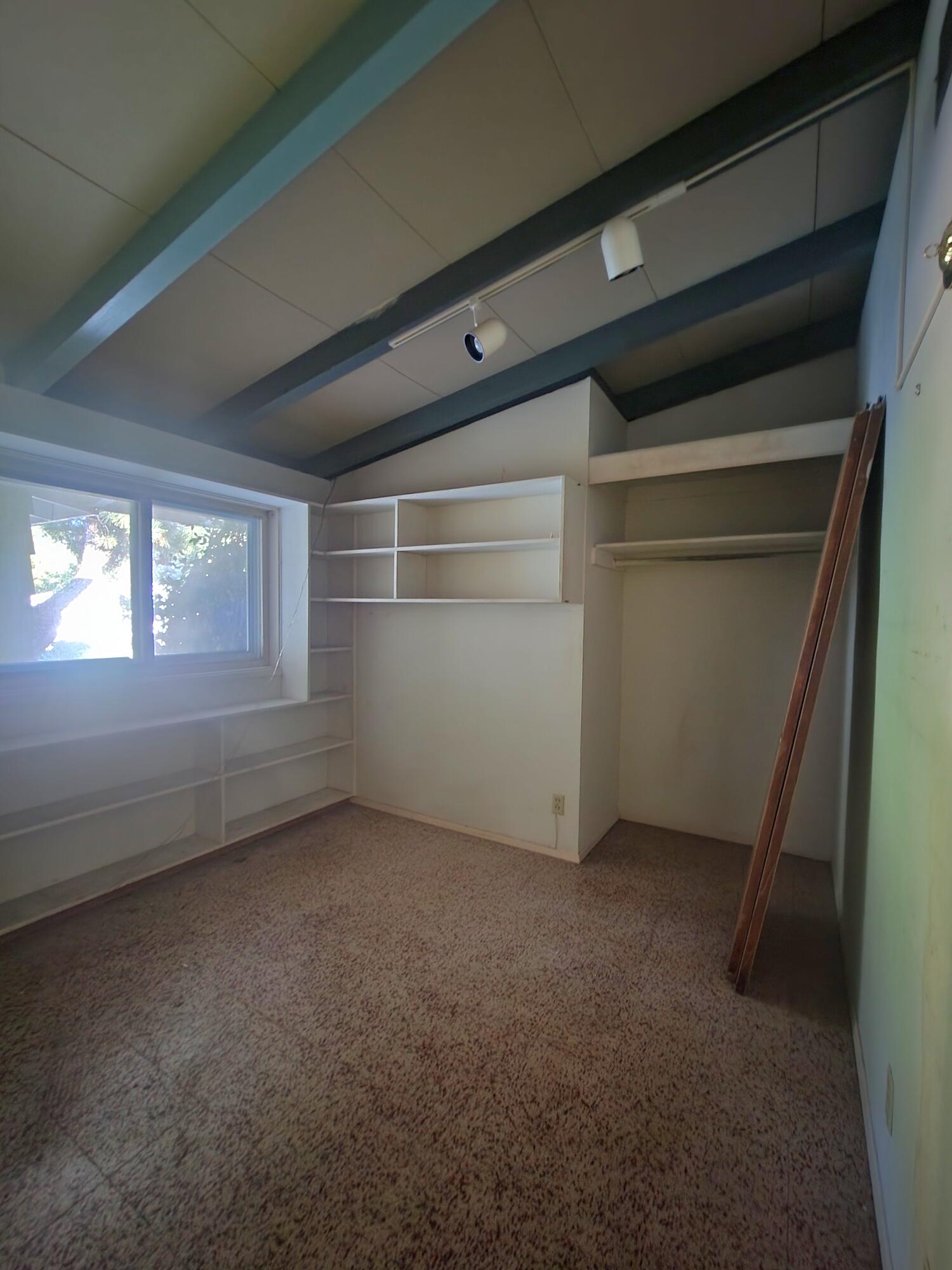 4550 East Bonnyview Road Redding, CA 96001 - Photo 12 of 28 20230911_174148