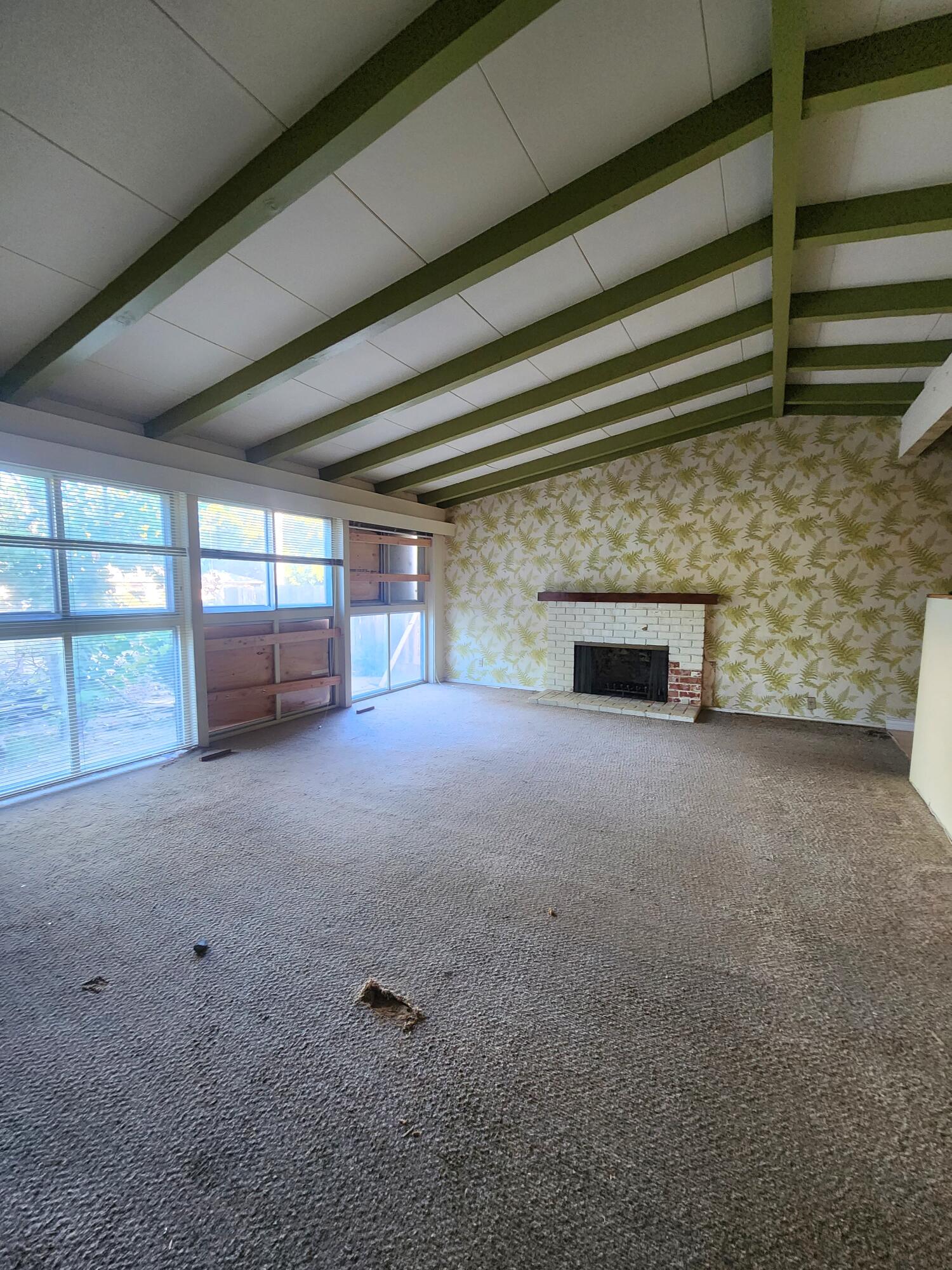 4550 East Bonnyview Road Redding, CA 96001 - Photo 6 of 28 20230911_174206