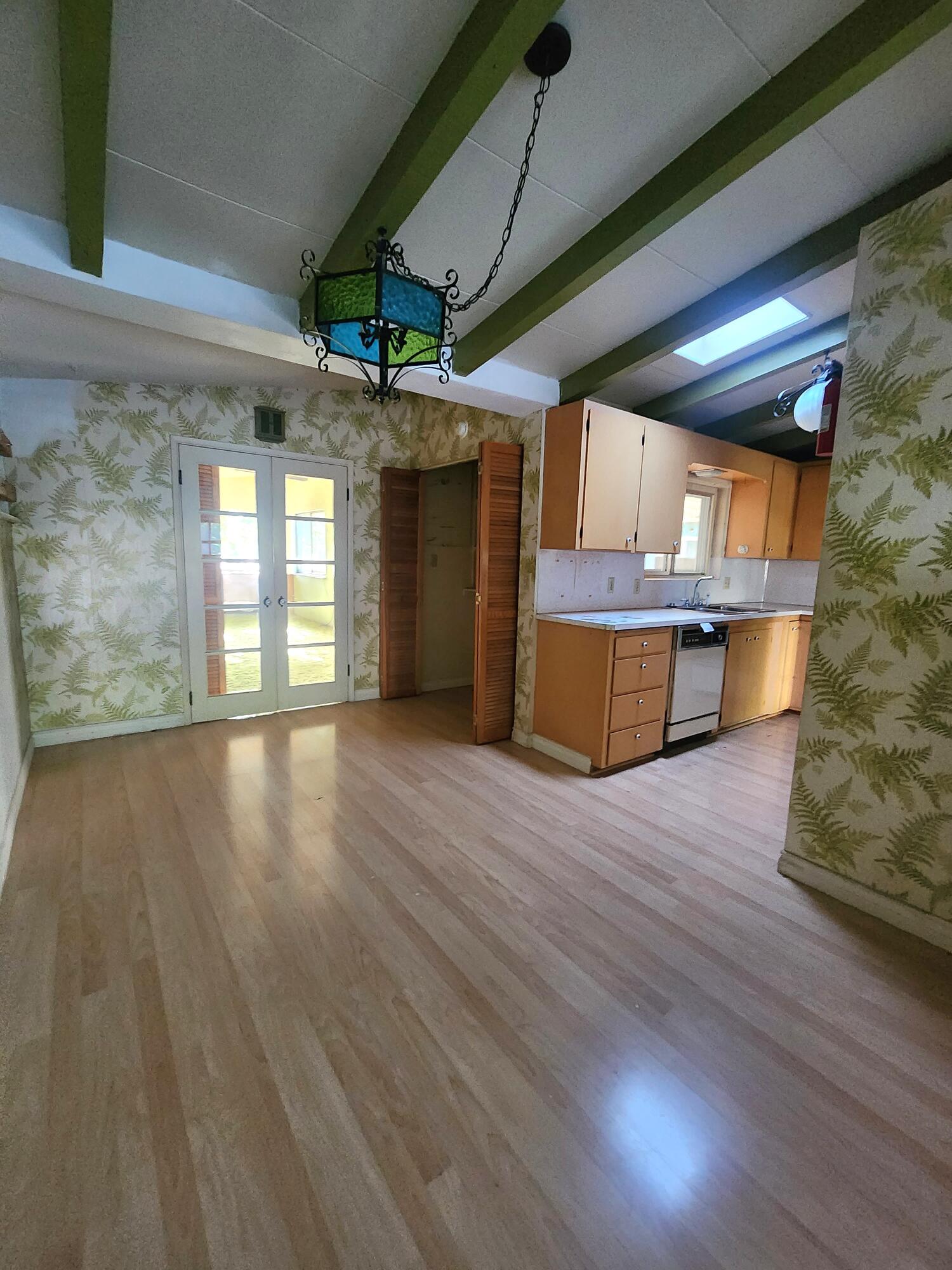 4550 East Bonnyview Road Redding, CA 96001 - Photo 8 of 28 20230911_174222