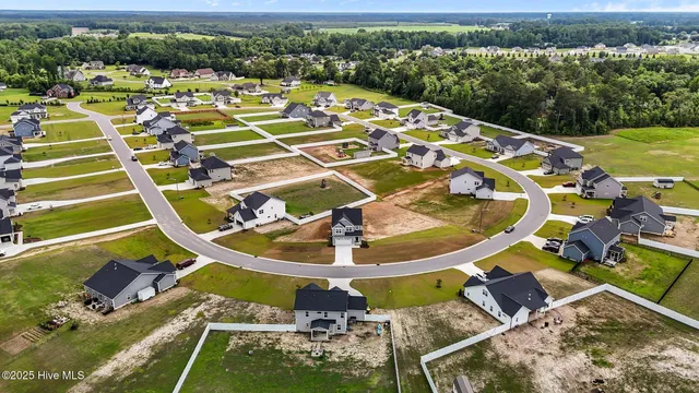 $399,900 | 1016 Appaloosa Trail, Greenville, NC 27858