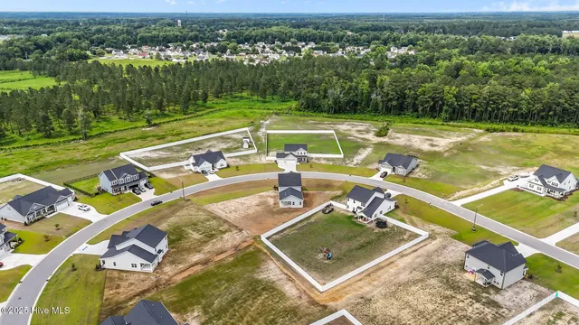 $399,900 | 1016 Appaloosa Trail, Greenville, NC 27858