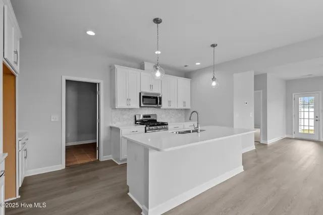 $399,900 | 1016 Appaloosa Trail, Greenville, NC 27858