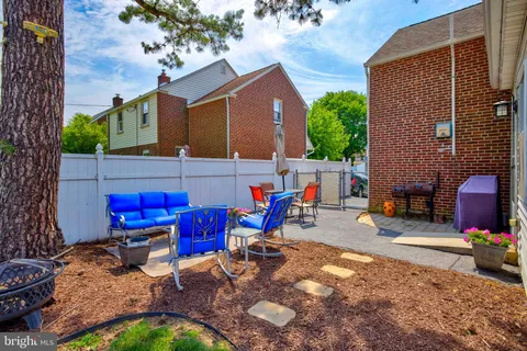 $450,000 | 560 Holmes Road, Morton, PA 19070