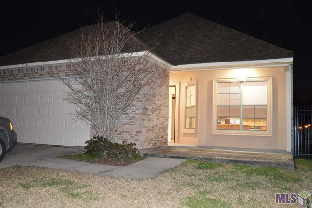 $1,700 | 108 Secret Gate Lane, Denham Springs, LA 70726