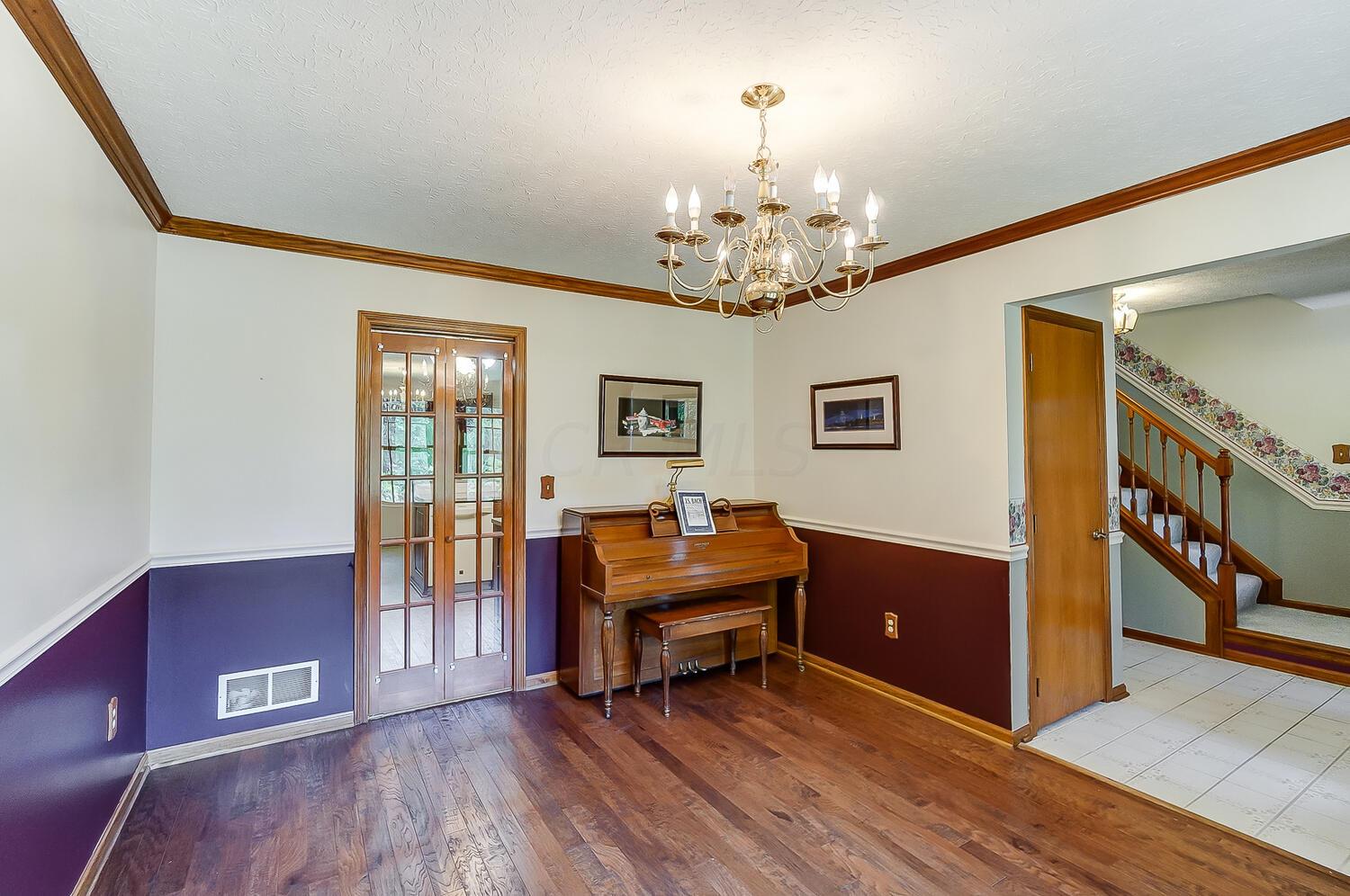 667 Ridenour Road Columbus, OH 43230 - Photo 22 of 66