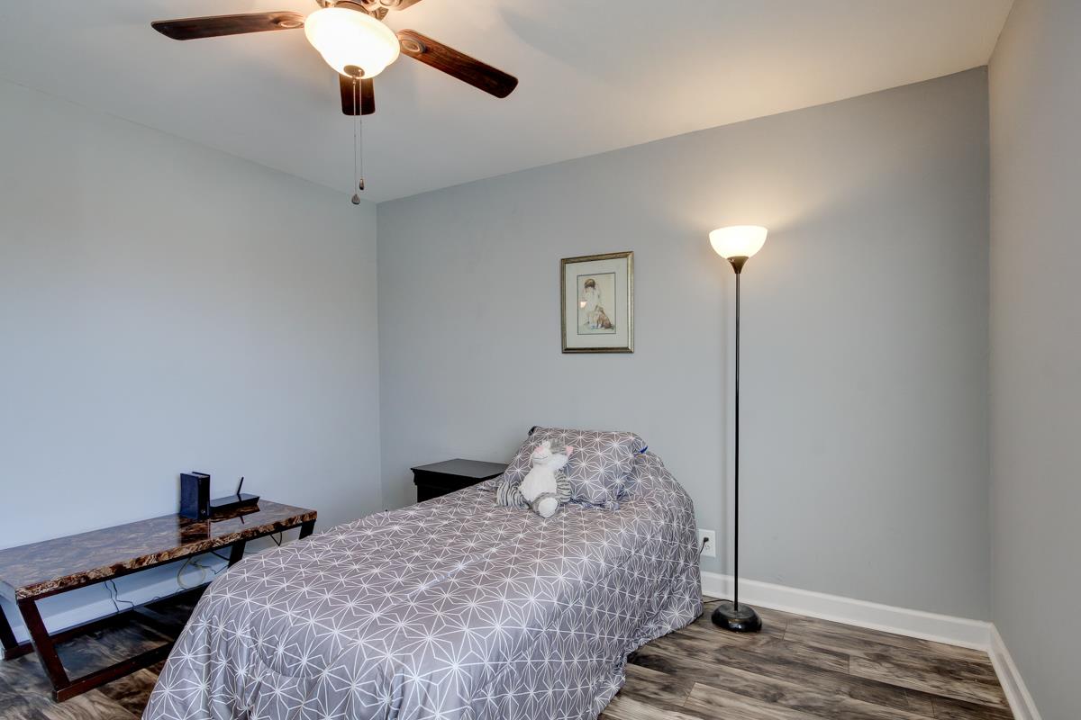 879 Lennox Road Clarksville, TN 37042 - Photo 27 of 30 Third bedroom