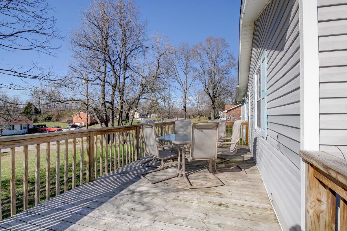 879 Lennox Road Clarksville, TN 37042 - Photo 4 of 30 Entertain on this huge front deck