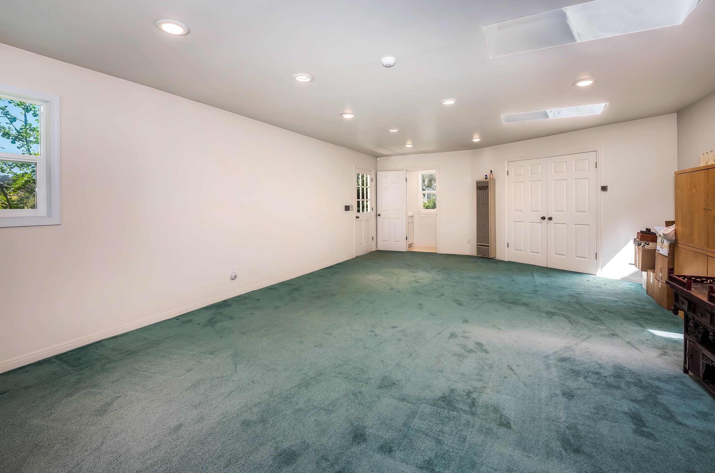 290 Butterfly Lane Montecito, CA 93108 - Photo 11 of 21 Room over Garage
