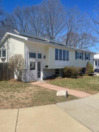 33 Dietz Road Boston, MA 02136 - Photo 1 of 11