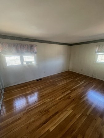 33 Dietz Road Boston, MA 02136 - Photo 6 of 11