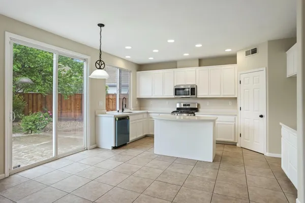 $620,000 | 2039 Peregrine Street, Manteca, CA 95337