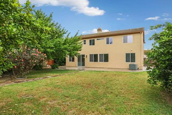 $620,000 | 2039 Peregrine Street, Manteca, CA 95337