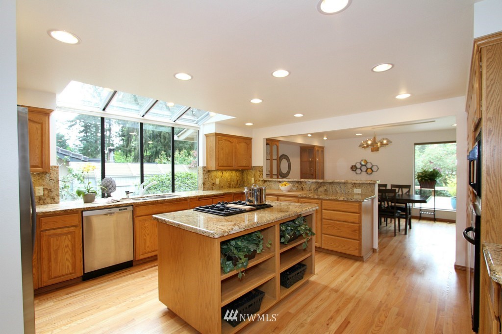 16513 Southeast 147th Street Renton, WA 98059 - Photo 12 of 25