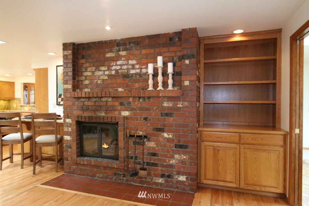 16513 Southeast 147th Street Renton, WA 98059 - Photo 16 of 25
