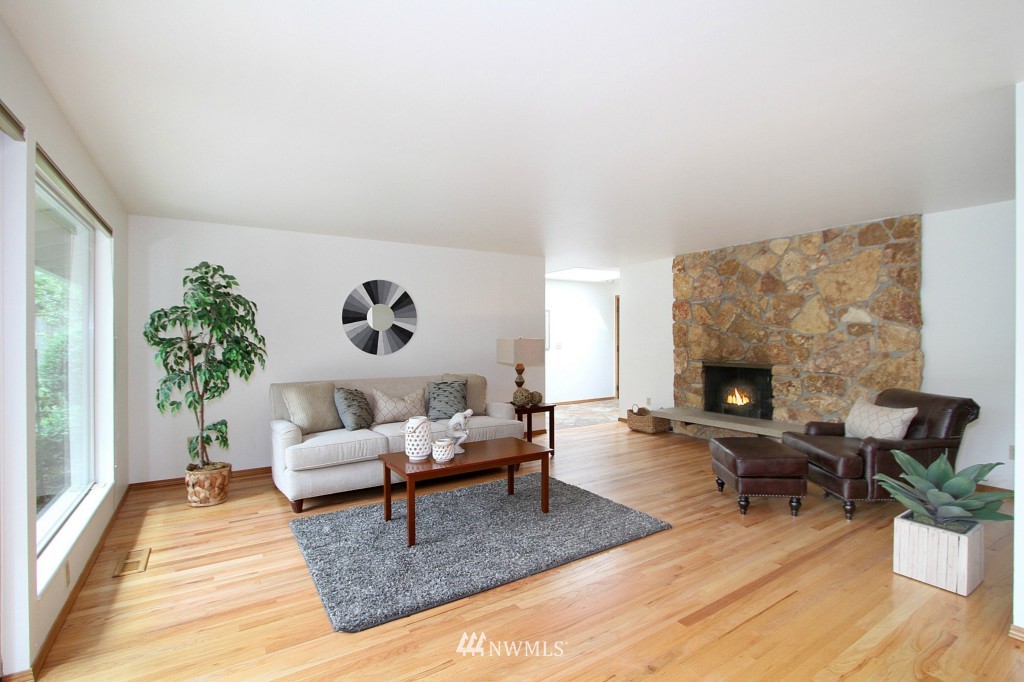 16513 Southeast 147th Street Renton, WA 98059 - Photo 8 of 25