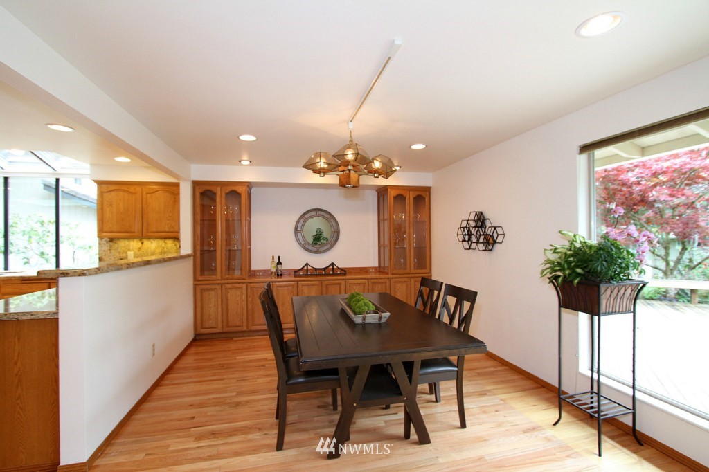 16513 Southeast 147th Street Renton, WA 98059 - Photo 10 of 25