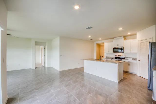 $3,000 | 9767 Southwest Triton Way Port, Port St. Lucie, FL 34987