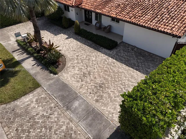 $5,699 | 7780 Southwest 28th Street, Unit 7780, Miami, FL 33155