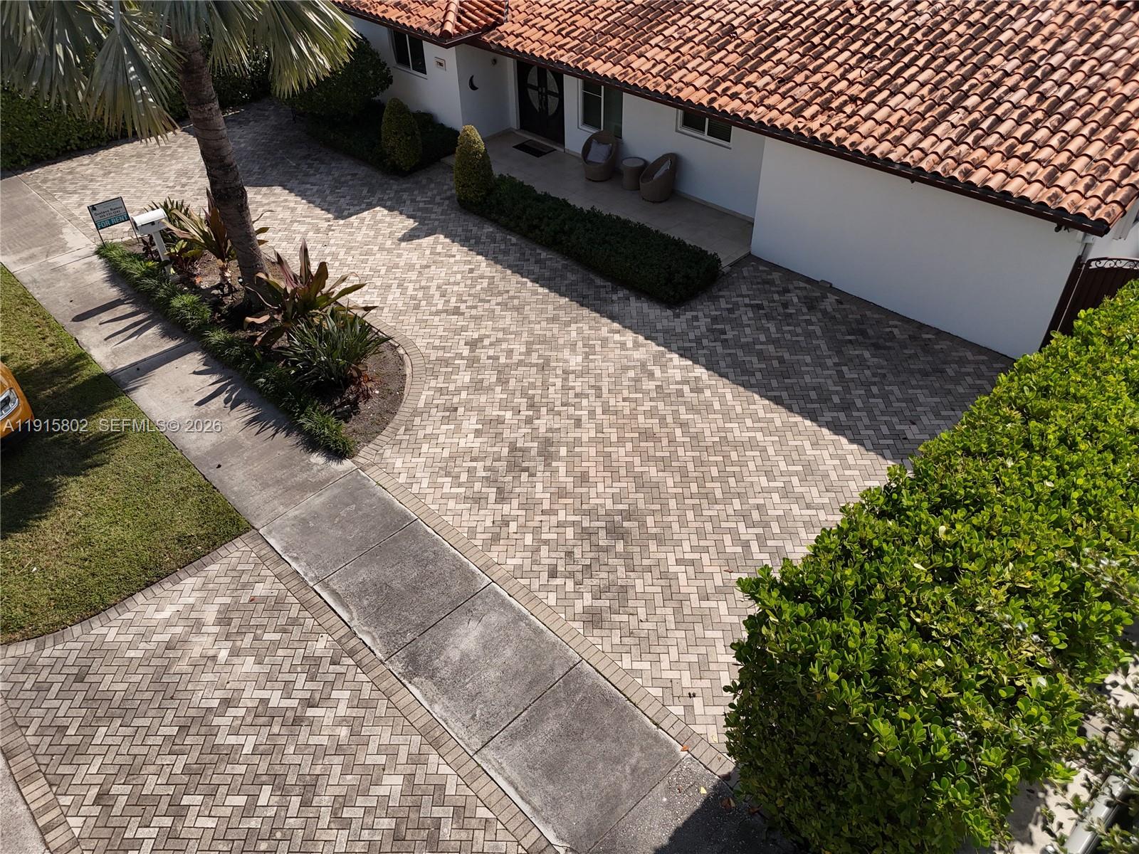 7780 Southwest 28th Street Miami, FL 33155 - Photo 3 of 54