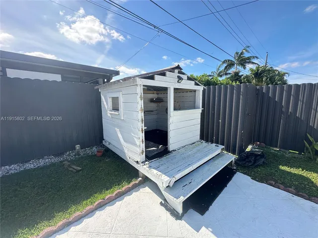 $5,499 | 7780 Southwest 28th Street, Unit 7780, Miami, FL 33155