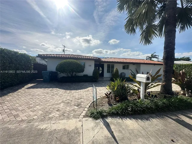 $5,699 | 7780 Southwest 28th Street, Unit 7780, Miami, FL 33155