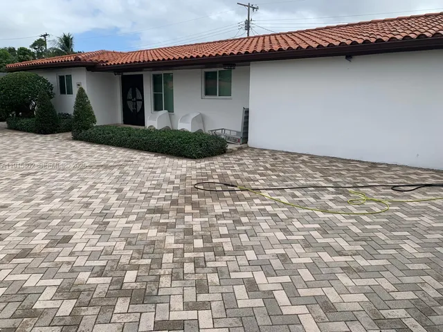 $5,499 | 7780 Southwest 28th Street, Unit 7780, Miami, FL 33155